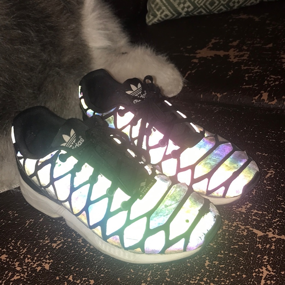 Adidas shoes that light up with flash